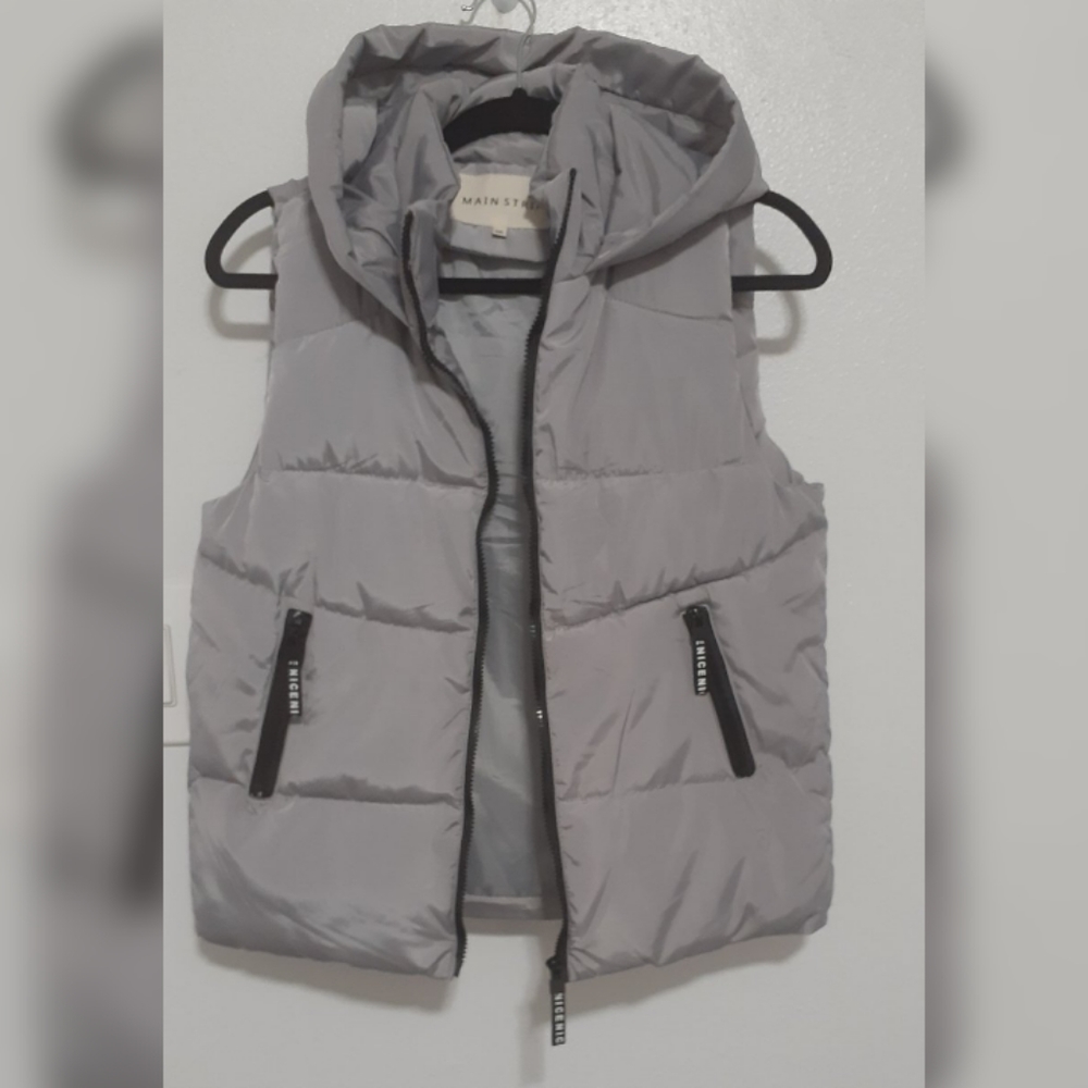 Main Strip Winter Vest